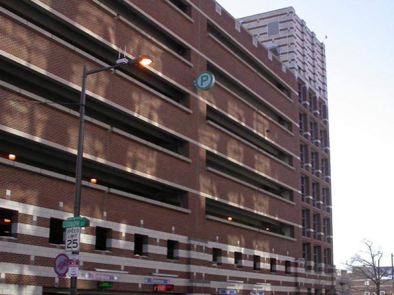 bi0433P.jpg Parking Garage: Chestnut 34