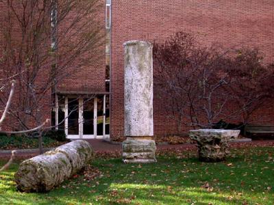 Column + Capital statue