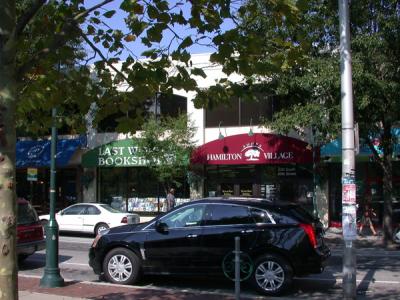 40th Street, 220 South 40th Street, 220 South entrance